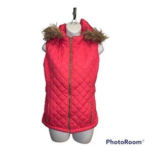 C’esttoi quilted Vest with detachable hood in a coral color. Size small